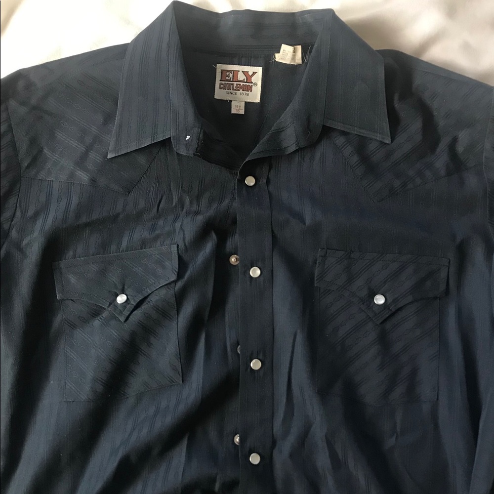 Ely Cattleman Pear Snap Button Down Western shirt